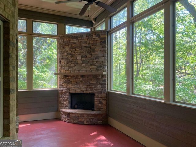 2880 Parkview Pass SE, Smyrna, GA 30080