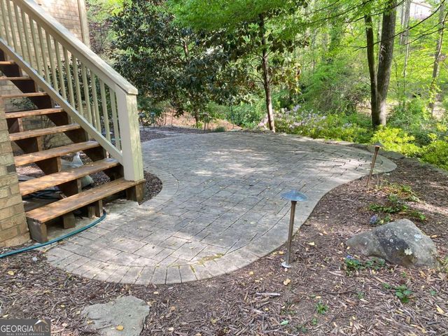 2880 Parkview Pass SE, Smyrna, GA 30080