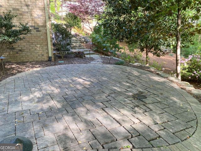 2880 Parkview Pass SE, Smyrna, GA 30080