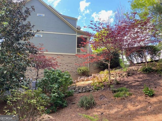 2880 Parkview Pass SE, Smyrna, GA 30080