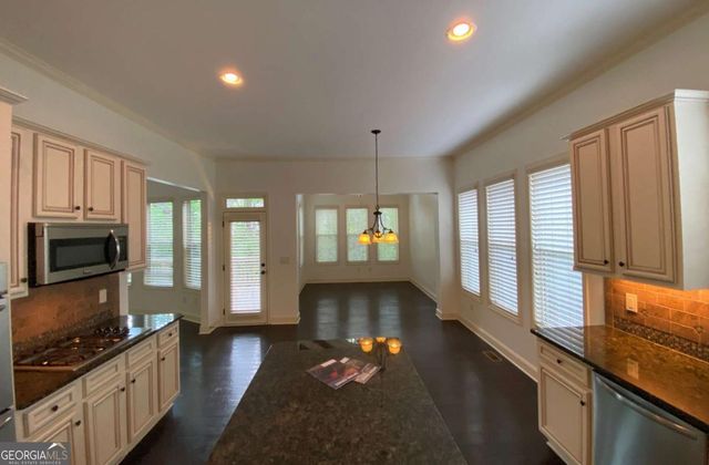 2880 Parkview Pass SE, Smyrna, GA 30080