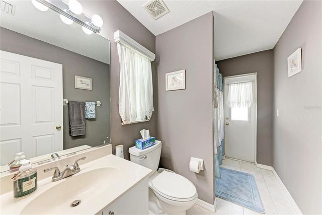 5766 STONE POINTE DRIVE, Sarasota, FL 34233