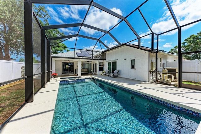 5766 STONE POINTE DRIVE, Sarasota, FL 34233