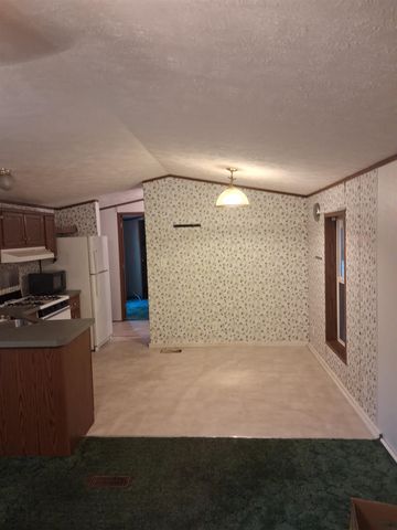 24 Flynn Lane, Tamworth, NH 03886