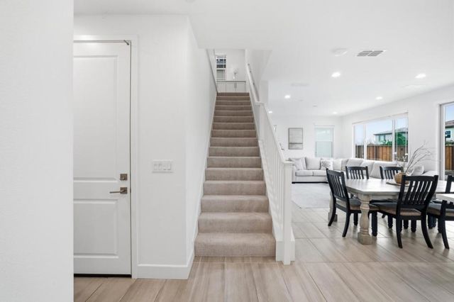 1122 S Morning Glory Drive, Tracy, CA 95391