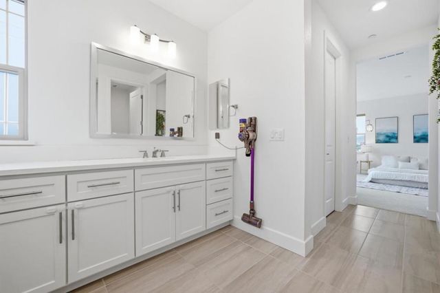 1122 S Morning Glory Drive, Tracy, CA 95391