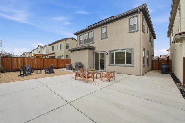 1122 S Morning Glory Drive, Tracy, CA 95391