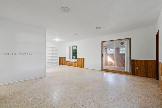 11550 SW 108th Ct, Miami, FL 33176