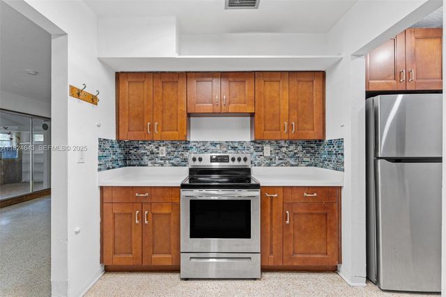 11550 SW 108th Ct, Miami, FL 33176