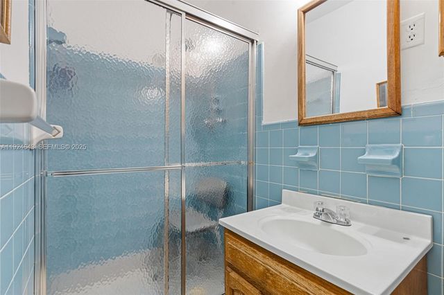 11550 SW 108th Ct, Miami, FL 33176