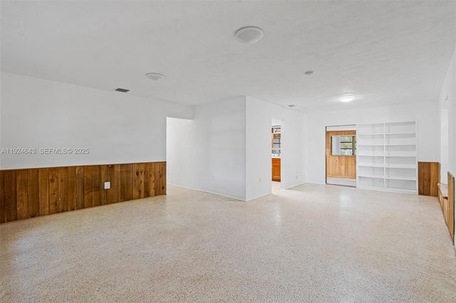 11550 SW 108th Ct, Miami, FL 33176