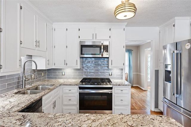 4544 Queen Anne Court SE, Mableton, GA 30126