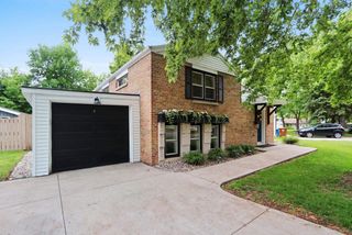 735 CARVER LANE, Menasha, WI 54952