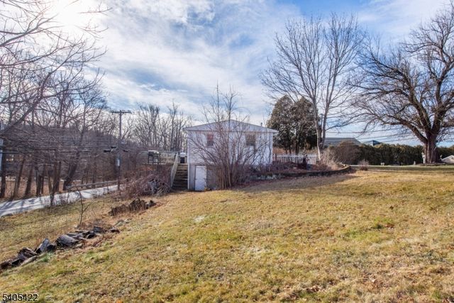 6 Mulberry St, Hamburg Boro, NJ 07419