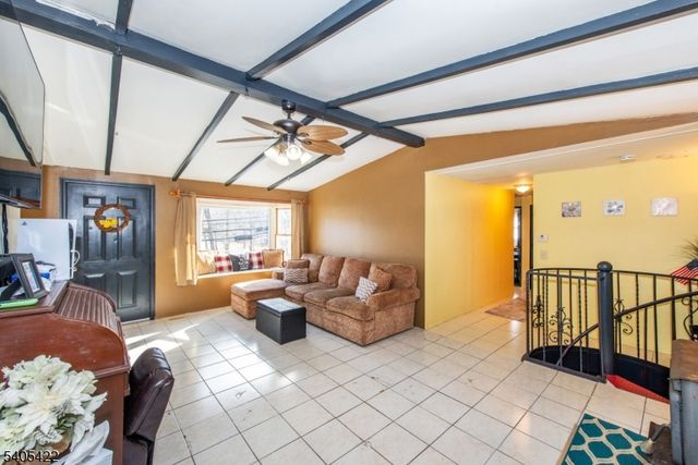 6 Mulberry St, Hamburg Boro, NJ 07419