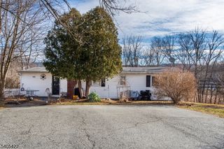 6 Mulberry St, Hamburg Boro, NJ 07419