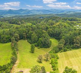 9999 Palmer Ford Road, Weaverville, NC 28787