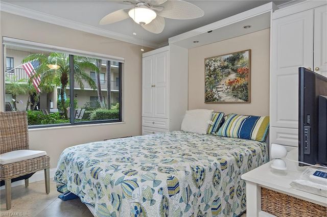 5250 Fox Hollow DR 509, Naples, FL 34104