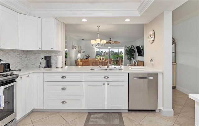 5250 Fox Hollow DR 509, Naples, FL 34104