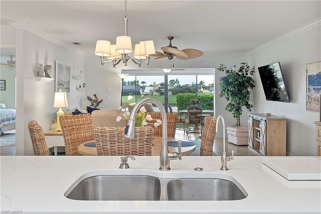 5250 Fox Hollow DR 509, Naples, FL 34104