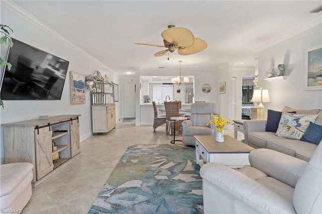 5250 Fox Hollow DR 509, Naples, FL 34104