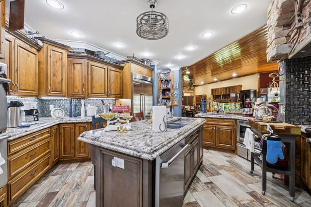 152 Copperstone Dr, Clarksville, TN 37043