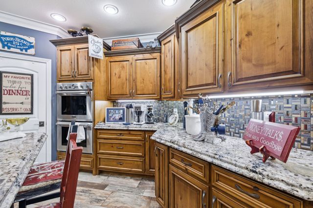 152 Copperstone Dr, Clarksville, TN 37043