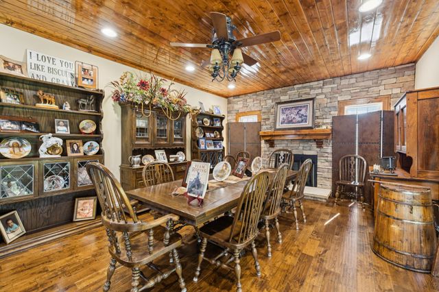 152 Copperstone Dr, Clarksville, TN 37043