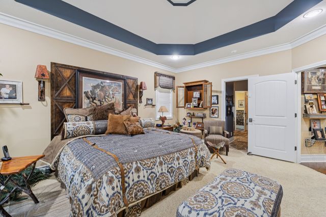 152 Copperstone Dr, Clarksville, TN 37043