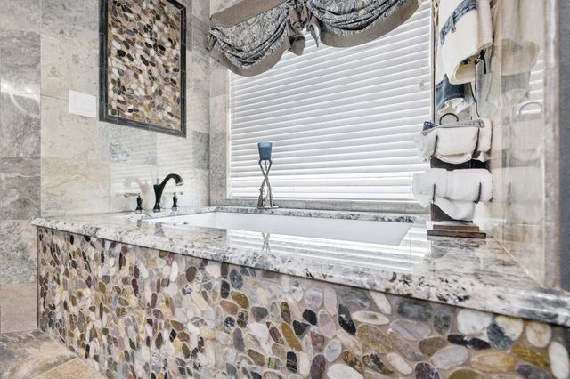 152 Copperstone Dr, Clarksville, TN 37043