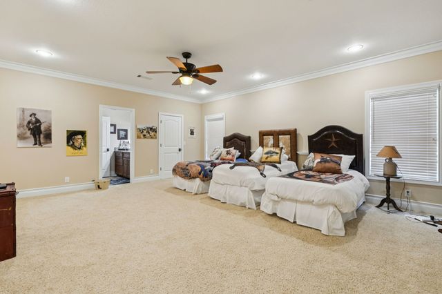 152 Copperstone Dr, Clarksville, TN 37043