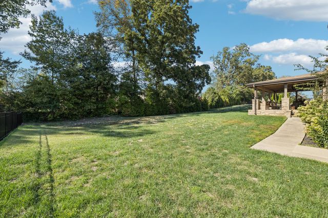 152 Copperstone Dr, Clarksville, TN 37043