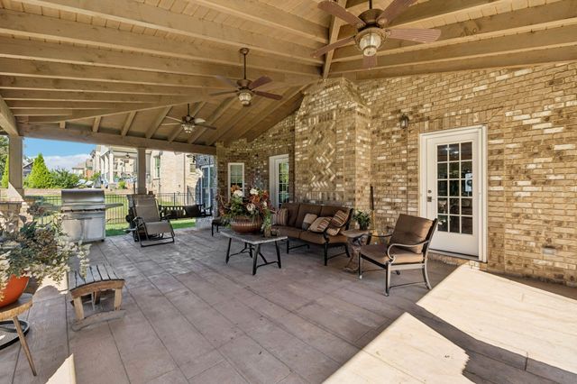 152 Copperstone Dr, Clarksville, TN 37043