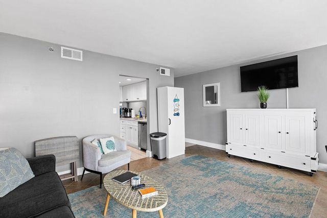 9850 S Thomas Drive UNIT 104E, Panama City Beach, FL 32408