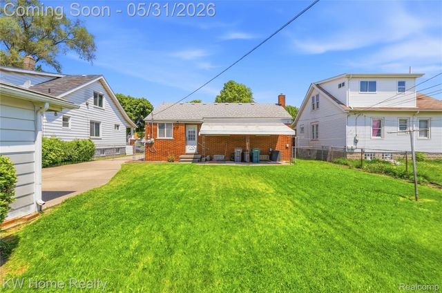 8801 Whitlock Avenue, Dearborn, MI 48126