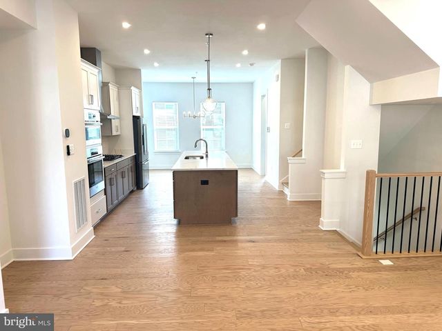 14908 SWAT ST, Rockville, MD 20850