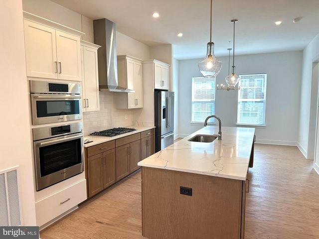 14908 SWAT ST, Rockville, MD 20850