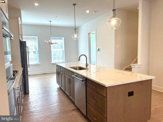 14908 SWAT ST, Rockville, MD 20850