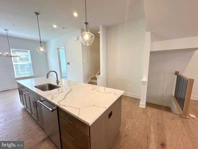 14908 SWAT ST, Rockville, MD 20850