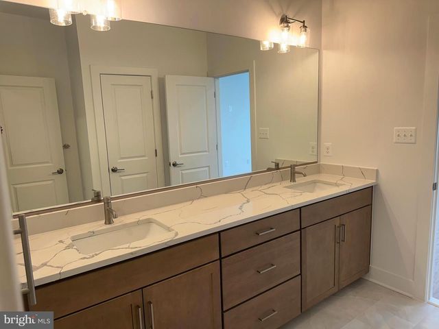 14908 SWAT ST, Rockville, MD 20850