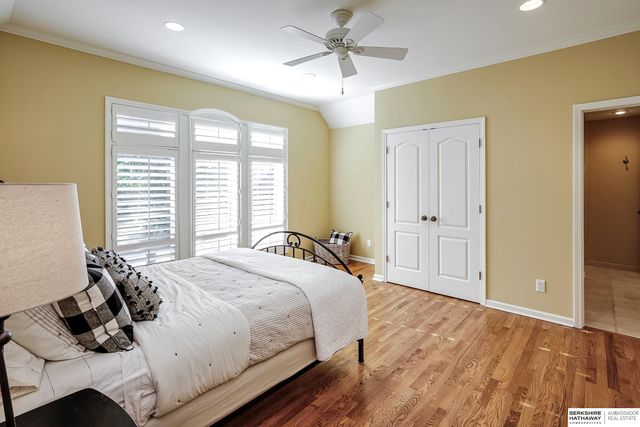 13910 Charles Street, Omaha, NE 68154
