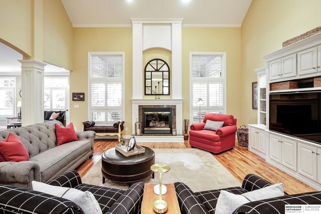 13910 Charles Street, Omaha, NE 68154