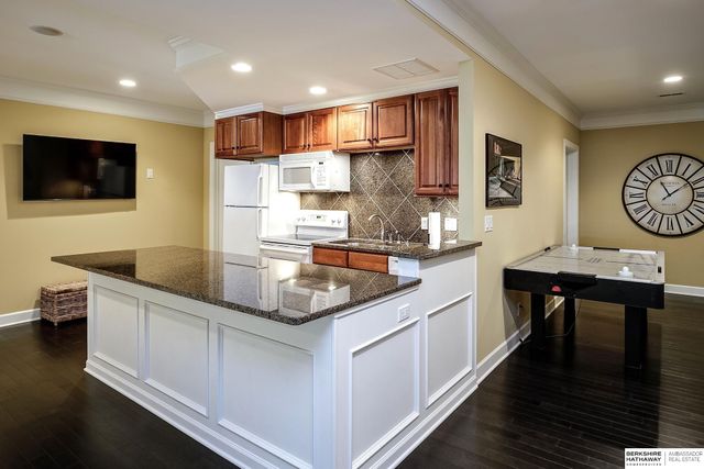 13910 Charles Street, Omaha, NE 68154