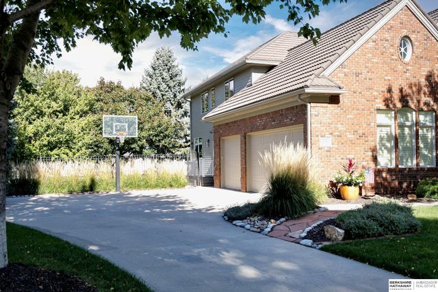 13910 Charles Street, Omaha, NE 68154