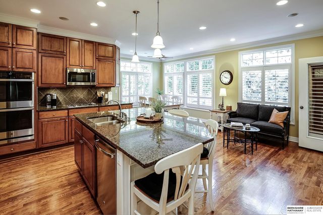 13910 Charles Street, Omaha, NE 68154