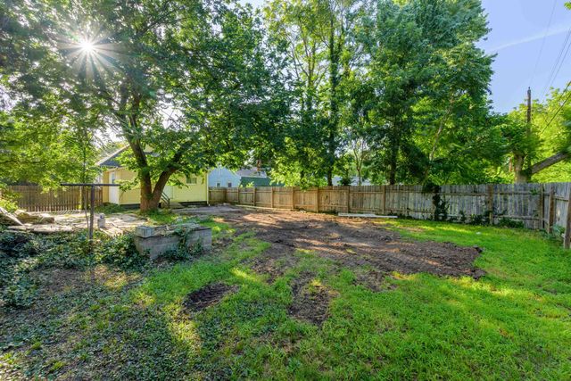 812 N Erie Ave, Wichita, KS 67214