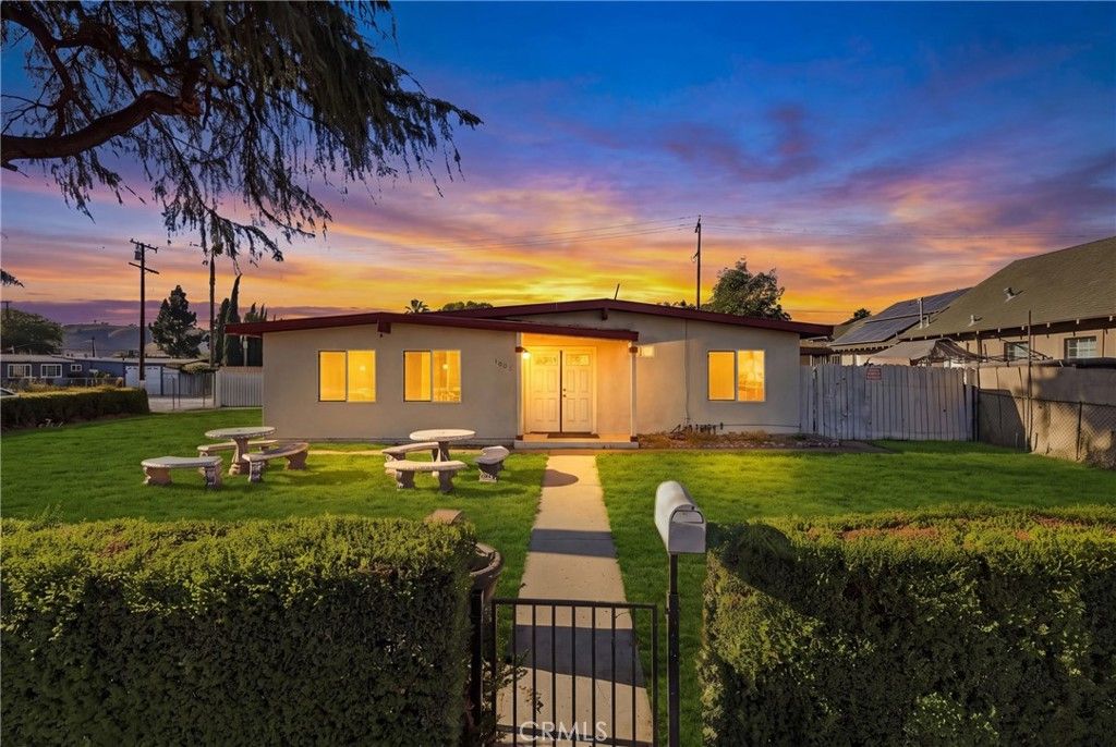 2065 W Orange Grove, Pomona, CA 91768 — photo 3