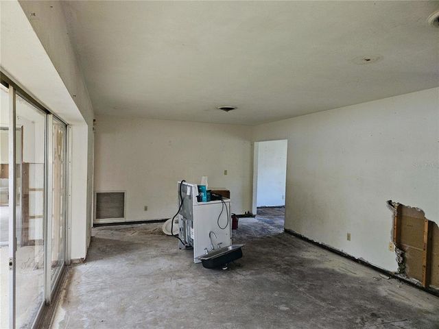 4354 50TH TERRACE S, St Petersburg, FL 33711