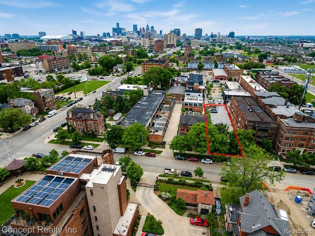 655 W Alexandrine Street, Detroit, MI 48201