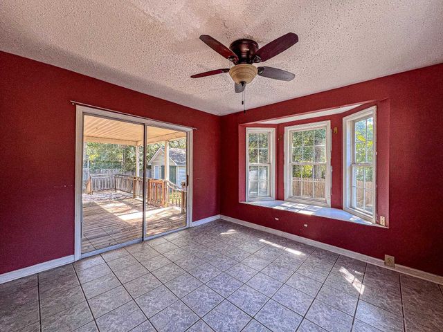 2203 4th Ave., Conway, SC 29527